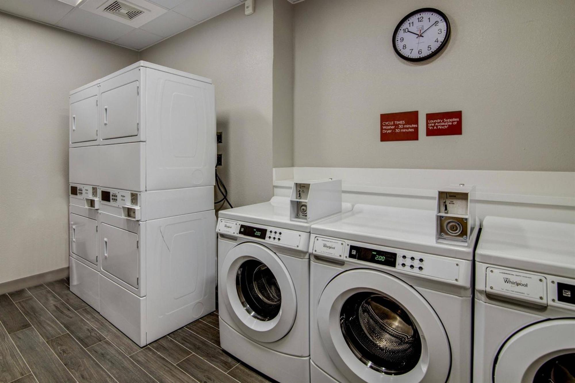 Towneplace Suites By Marriott Houston Hobby Airport Eksteriør billede