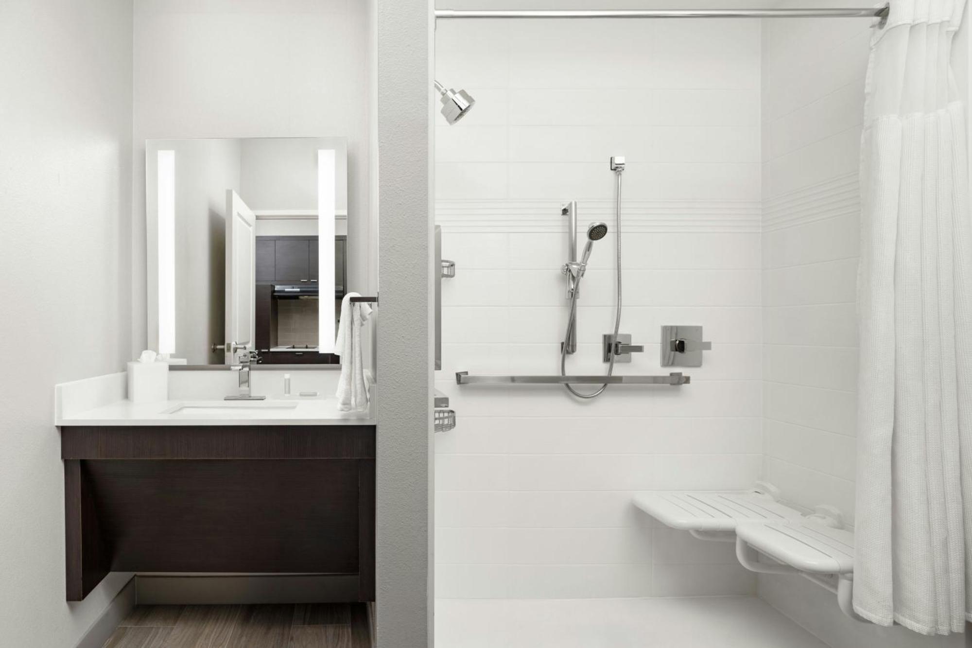 Towneplace Suites By Marriott Houston Hobby Airport Eksteriør billede