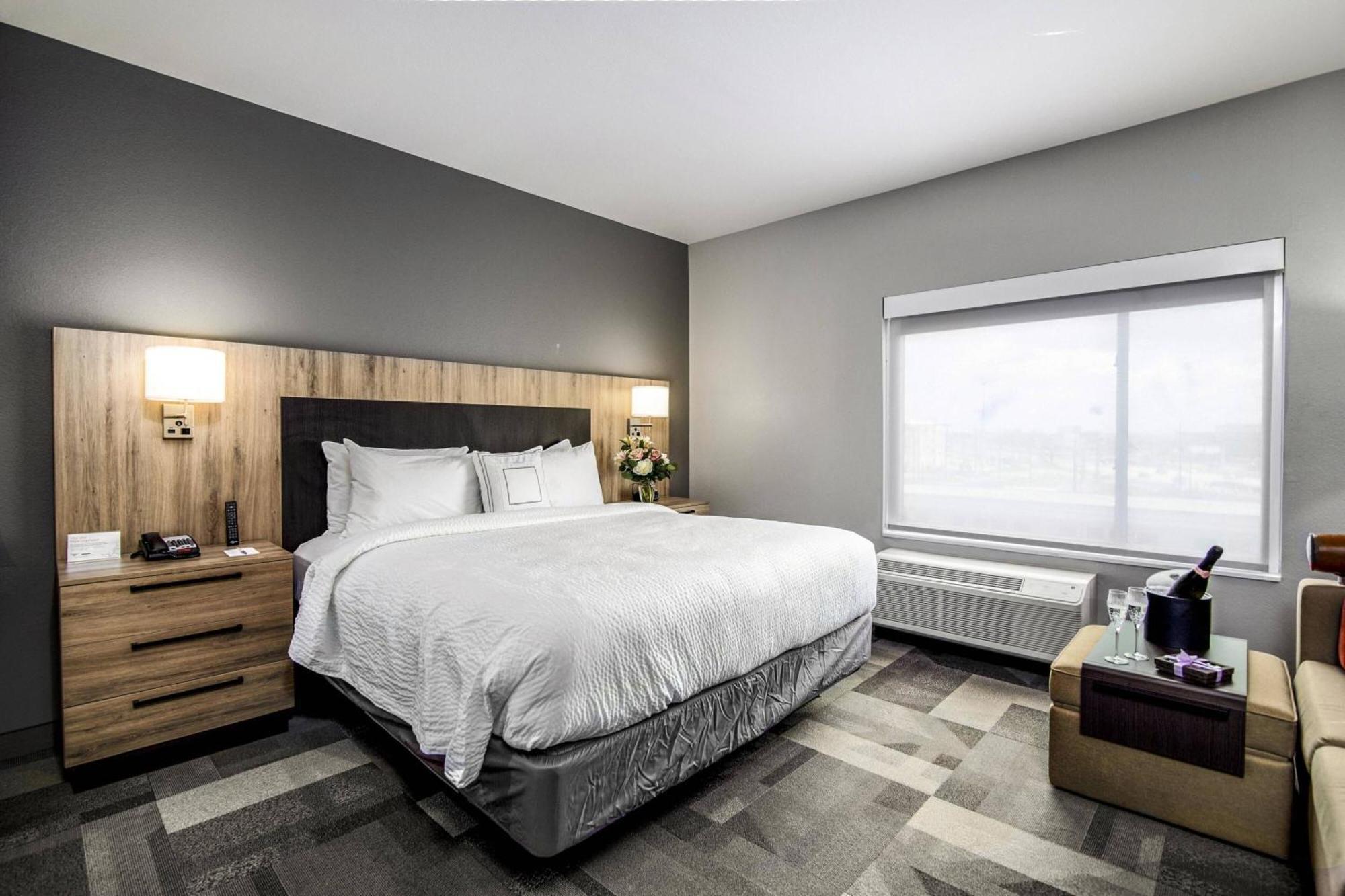 Towneplace Suites By Marriott Houston Hobby Airport Eksteriør billede